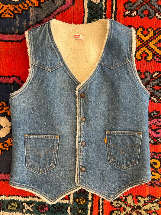 Orange Tab Levis Vest W Shearling Size M