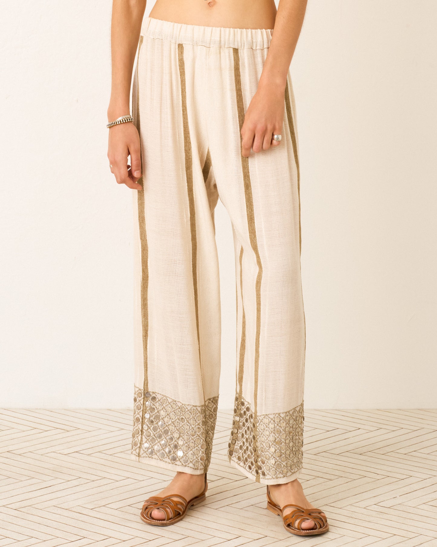 Person wearing Otto White Sage Coin Pant