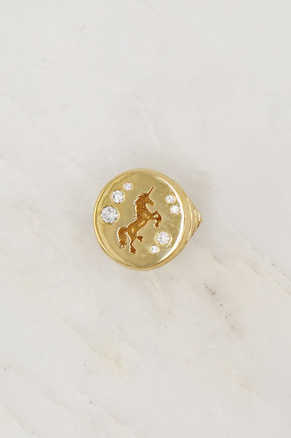 14k yellow gold diamond retrouvai ring unicorn