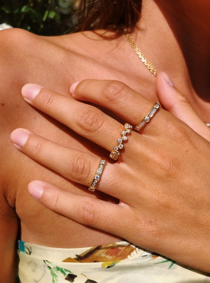 Rayon Ring with Mother of Pearl and Diamonds